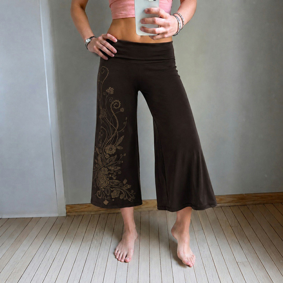 The Amara Floral-Print Cropped Wide-Leg Trousers